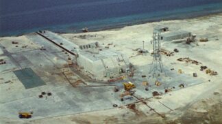 De Gaulle, la bombe à tout prix !