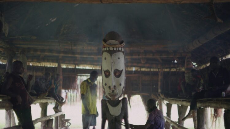 SUKUNDIMI_WALKS_BEFORE_ME__image_01